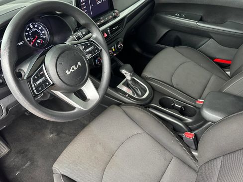 Used 2023 Kia Forte LXS image 10