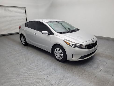 Used 2018 Kia Forte LX w/ LX Rear Camera Package FWD image 11