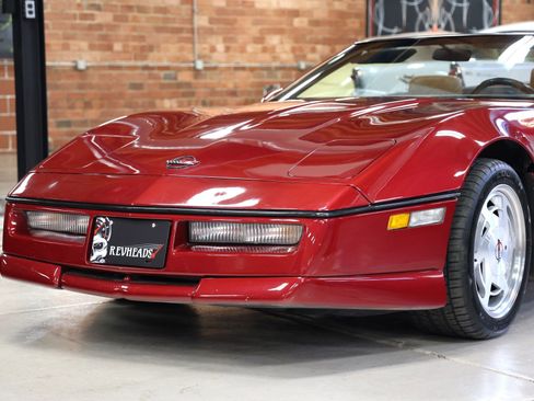 Used 1989 Chevrolet Corvette Convertible image 8