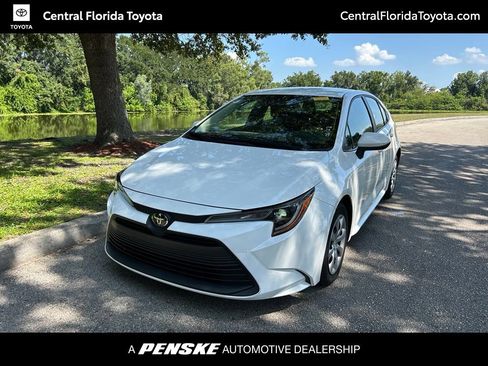 Used 2024 Toyota Corolla LE FWD image 1