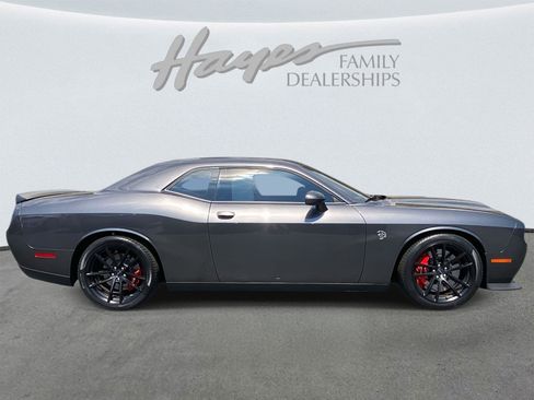 Used 2023 Dodge Challenger SRT Hellcat image 2