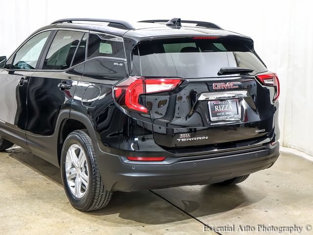 Certified 2023 GMC Terrain SLE w/ Driver Convenience Package AWD/4WD image 9