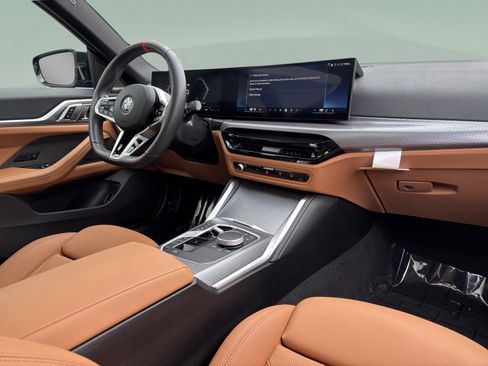 Certified 2025 BMW M440i image 33