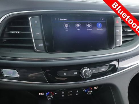 Used 2024 Buick Enclave Essence image 24