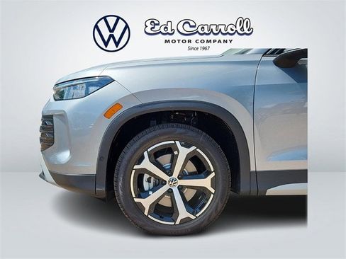 New 2025 Volkswagen Tiguan SE image 7