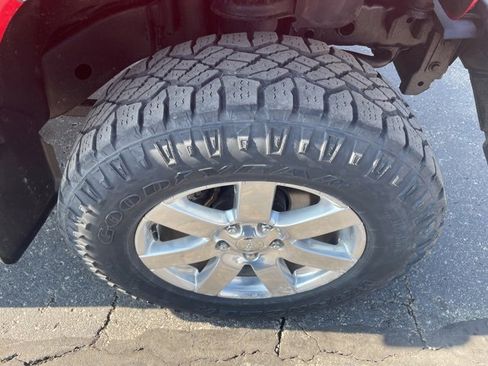 Used 2015 Jeep Wrangler Unlimited Sahara w/ Max Tow Package image 17