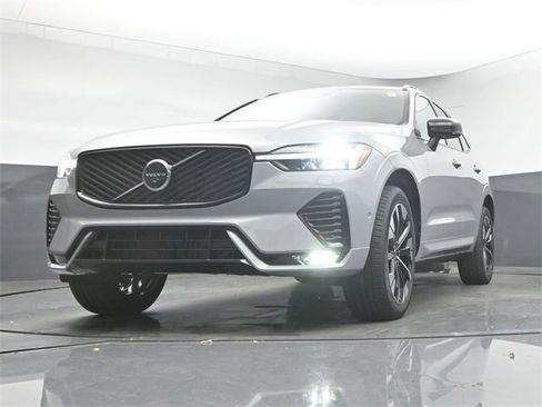 New 2026 Volvo XC60 B5 Plus w/ Protection Package Premier image 39