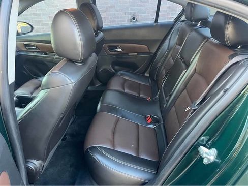 Used 2015 Chevrolet Cruze LT image 13