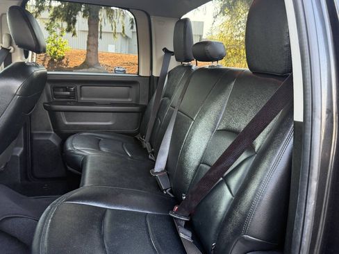 Used 2018 RAM 1500 Express w/ Wheel & Sound Group AWD/4WD image 28