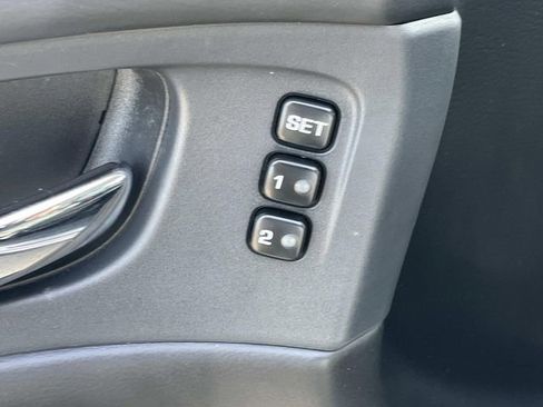 Used 2018 Nissan Murano Platinum image 16