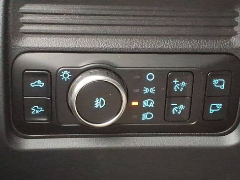 Used 2026 Ford F250 Lariat AWD/4WD image 31