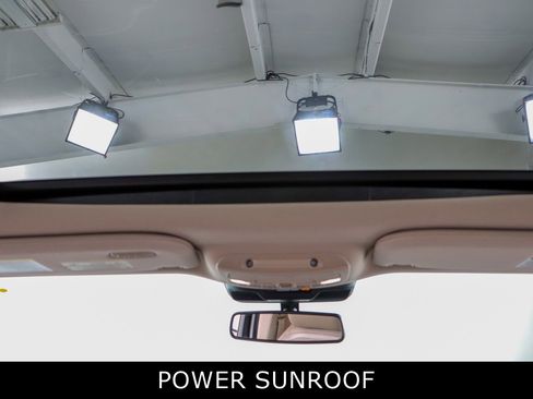 Used 2022 Ford Expedition Limited image 22