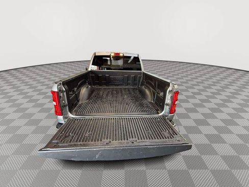 Used 2025 RAM 1500 Laramie AWD/4WD image 11