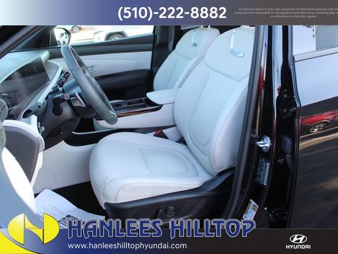 Used 2025 Hyundai Tucson Limited image 13
