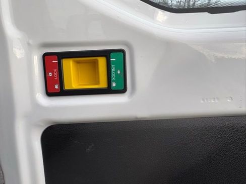 Used 2024 Ford Transit 250 Low Roof w/ Exterior Upgrade Package image 7