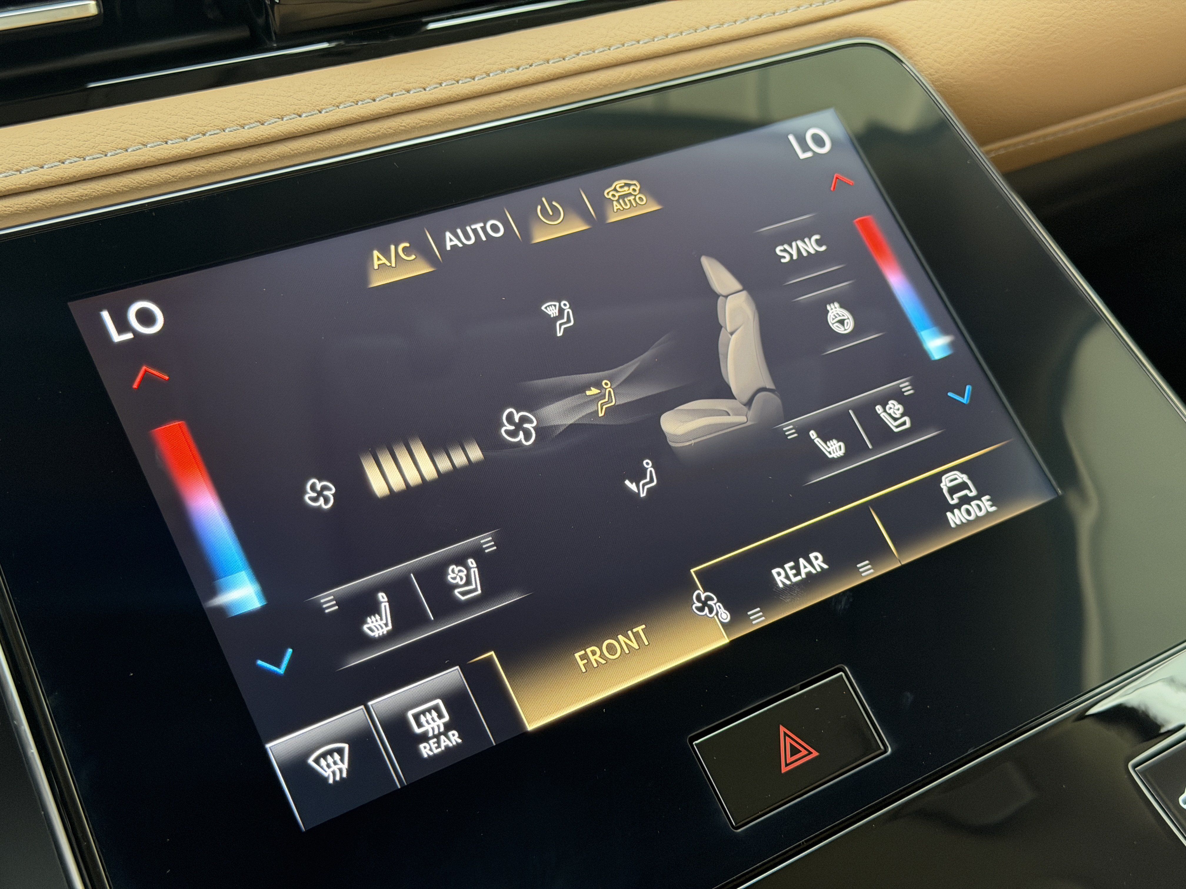 Certified 2027 INFINITI QX60 Luxe w/ Cargo Package FWD image 29