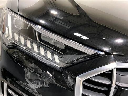 Certified 2023 Audi Q7 2.0T Premium Plus w/ Premium Plus Package AWD/4WD image 25