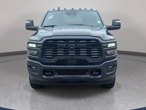 Used 2025 RAM 2500 Big Horn AWD/4WD image 2