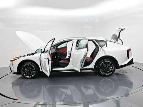 Certified 2025 Kia K4 GT-Line w/ GT-Line Premium Package FWD image 57