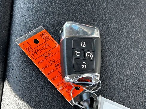 Used 2021 Volkswagen Atlas SE image 48