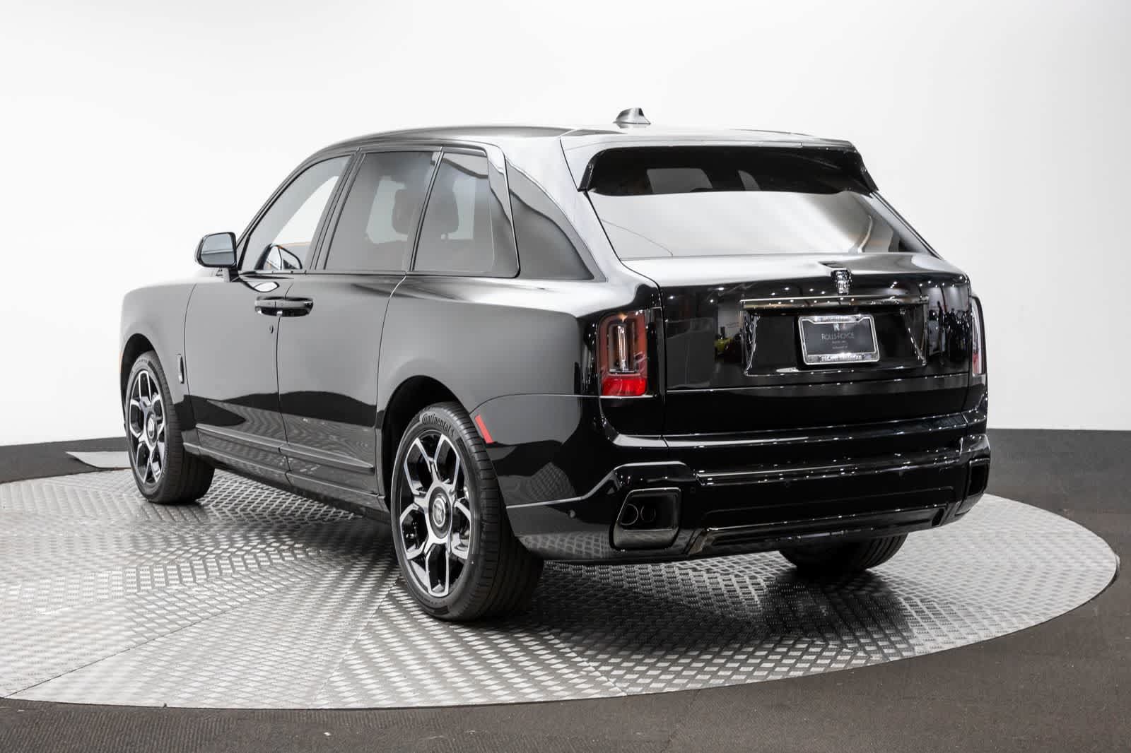 New 2027 Rolls-Royce Cullinan Black Badge AWD/4WD image 4