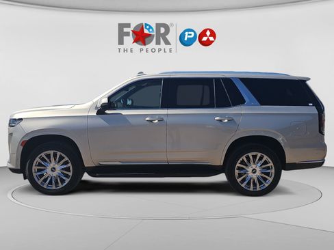 Used 2023 Cadillac Escalade Premium Luxury AWD/4WD image 2