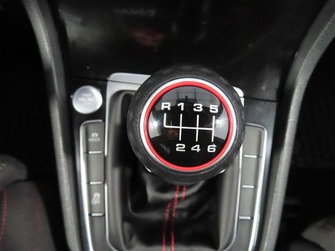 Used 2017 Volkswagen GTI Sport FWD image 27