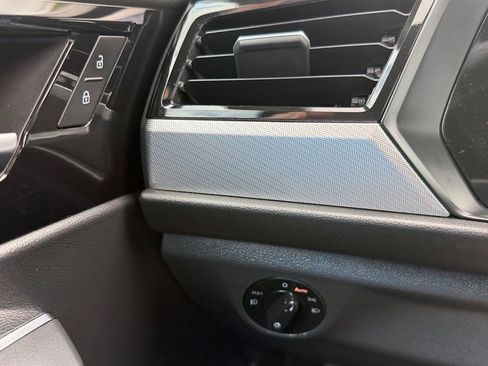Used 2019 Volkswagen Jetta R-Line FWD image 21