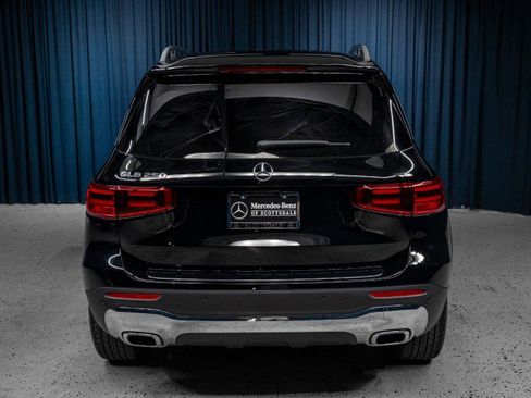 New 2025 Mercedes-Benz GLB 250 image 8