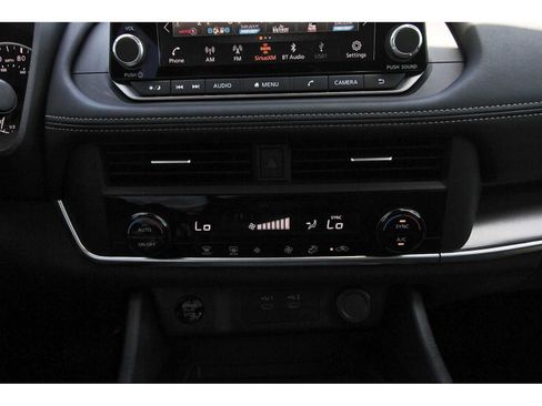 Used 2026 Nissan Rogue SV FWD image 24