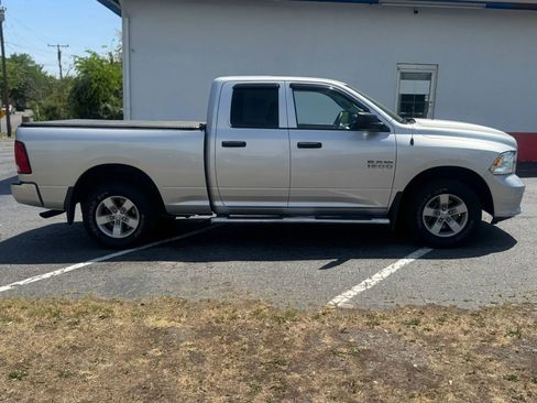 Used 2018 RAM 1500 Express AWD/4WD image 4