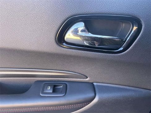Used 2023 Dodge Durango GT image 16