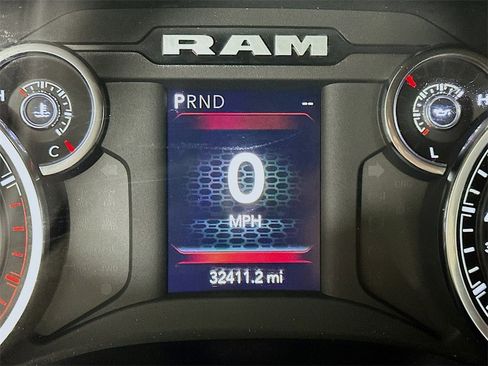 Used 2024 RAM 3500 Tradesman w/ Chrome Appearance Group image 15