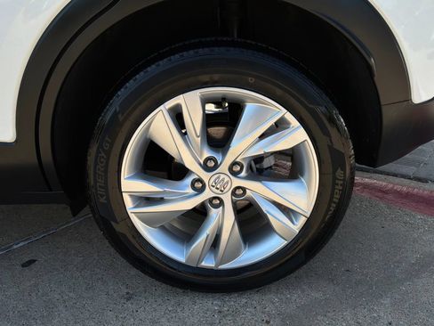 Used 2025 Buick Encore GX Preferred FWD image 9