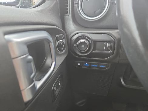 Used 2023 Jeep Wrangler Unlimited Sahara w/ Cold Weather Group AWD/4WD image 23