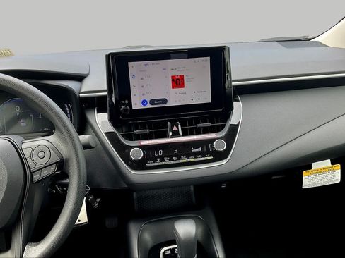 Used 2026 Toyota Corolla LE FWD image 7