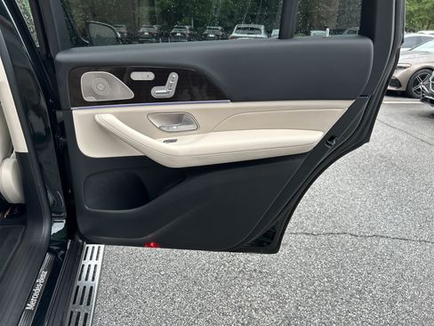 Certified 2025 Mercedes-Benz GLS 580 4MATIC image 46