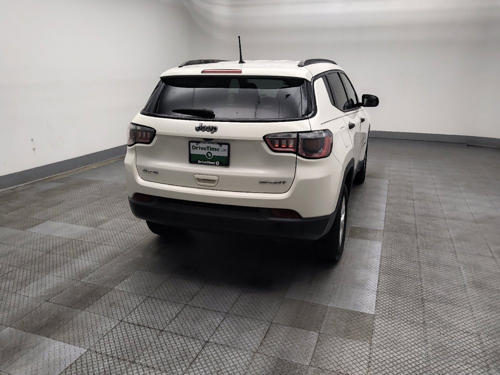 Used 2018 Jeep Compass Sport AWD/4WD image 9
