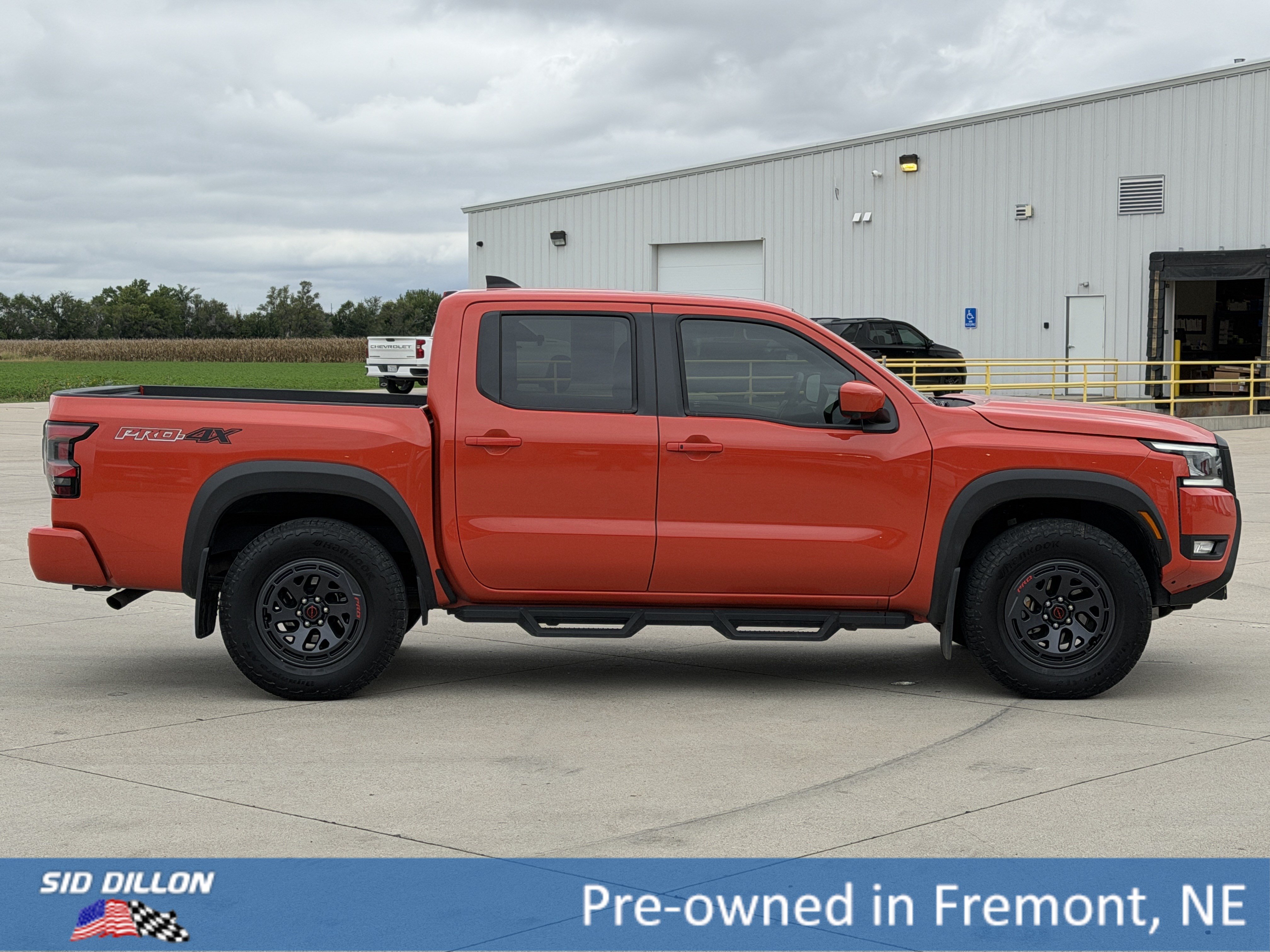 Used 2026 Nissan Frontier PRO-4X w/ Pro Premium Package AWD/4WD image 3