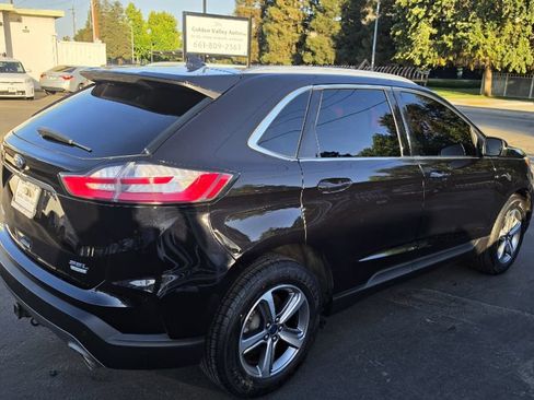 Used 2019 Ford Edge SEL w/ Equipment Group 201A AWD/4WD image 4