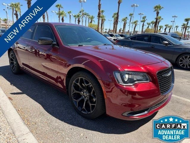 Used 2019 Chrysler 300 Touring w/ Sport Appearance Package RWD image 2