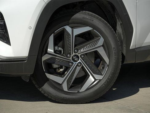 Used 2024 Hyundai Tucson Limited image 2