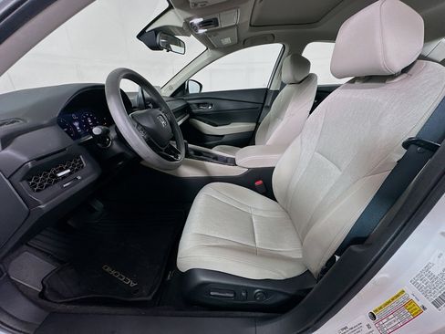 Used 2023 Honda Accord EX image 13