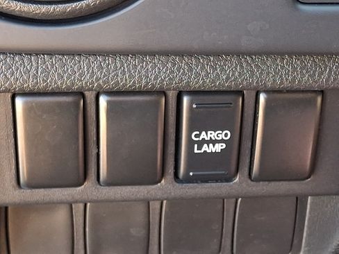 Used 2017 Nissan Titan S AWD/4WD image 26