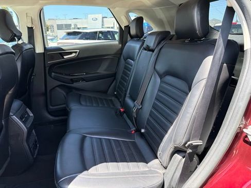 Used 2019 Ford Edge SEL w/ Equipment Group 201A FWD image 15
