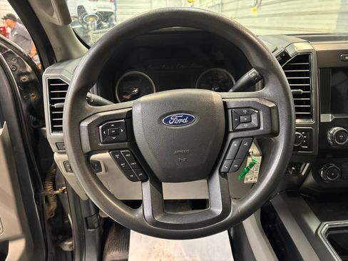 Used 2022 Ford F250 XLT w/ XLT Value Package AWD/4WD image 11