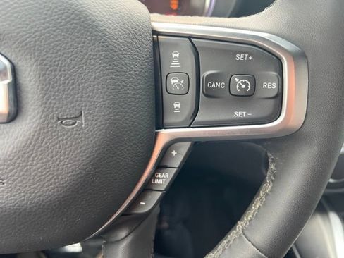 Used 2025 RAM 1500 Big Horn AWD/4WD image 10