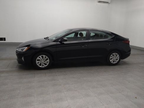 Used 2020 Hyundai Elantra SE w/ Cargo Package (C1) FWD image 2