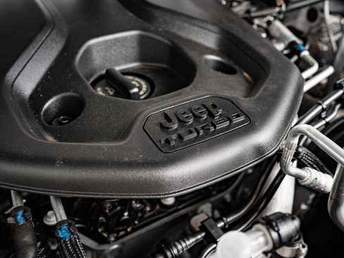 Used 2023 Jeep Grand Cherokee 30th Anniversary image 50