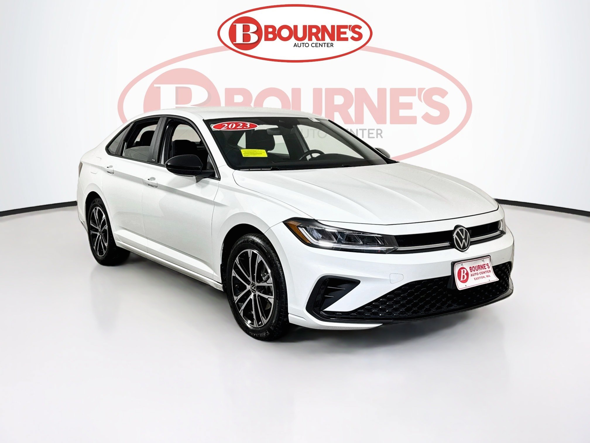 Used 2025 Volkswagen Jetta Sport FWD image 1